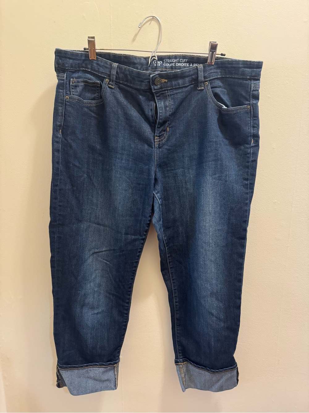 GAP women’s size 18 Dark straight leg, ankle length with Cuffed Hem